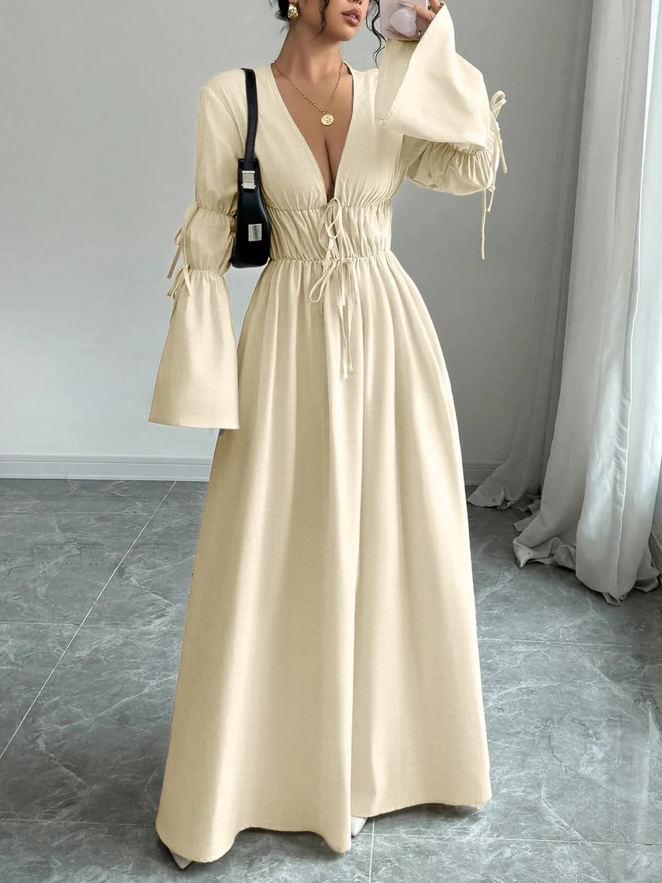 Abito lungo svasato beige da donna con maniche a campana e scollo a V, con coulisse in vita, stile Boho Chic, elegante per vacanze estive, spiaggia e brunch, vestito che valorizza la figura