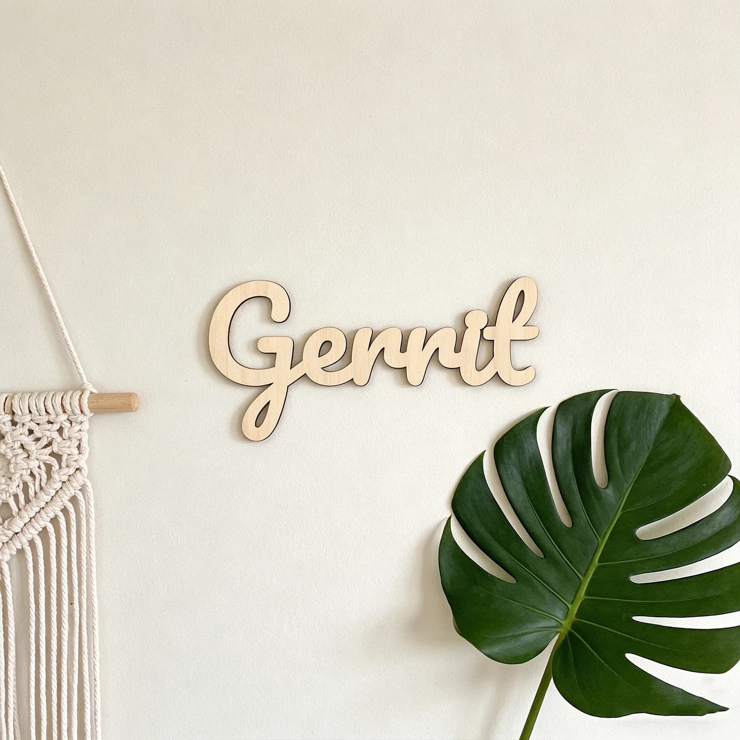 1pc Customized wooden surname brand, Custom content, no need for electricity Home decoration, unique customized gift