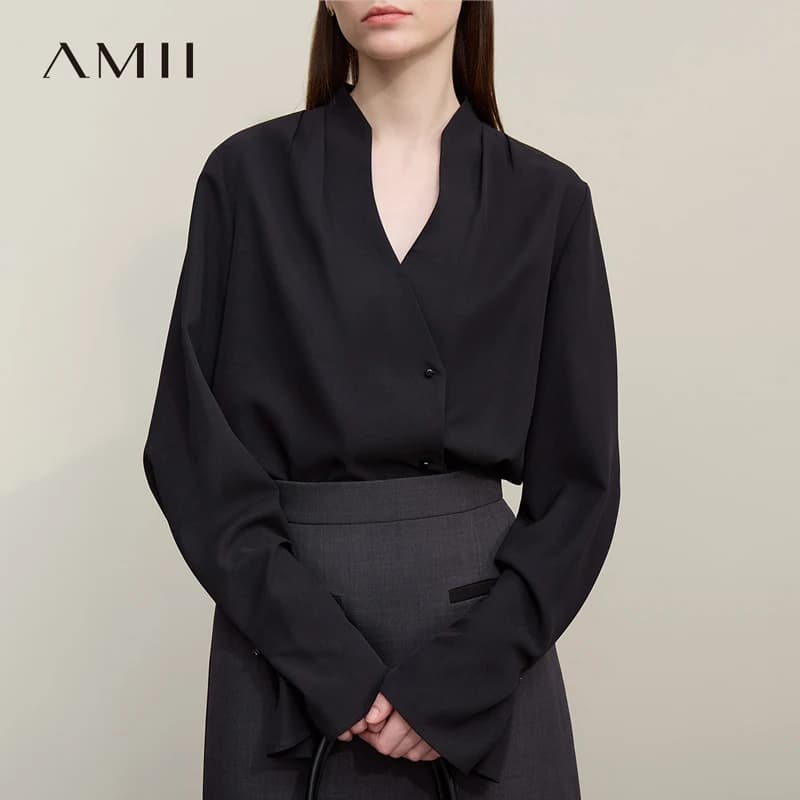 Amii Elegante Camicetta da Donna Primavera 2026 Nuova Collezione Scollo a V Maniche Svasate Plissettate in Chiffon Top Largo a Maniche Lunghe da Donna 12641070