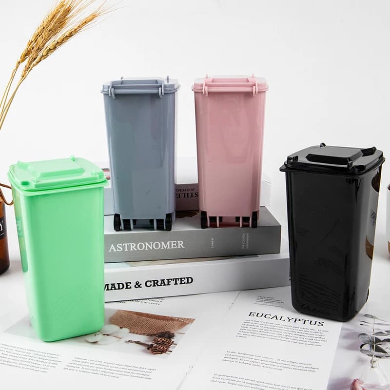 Mini cestino da tavolo bidoni della spazzatura in plastica con coperchio scrivania della spazzatura pulita per la casa