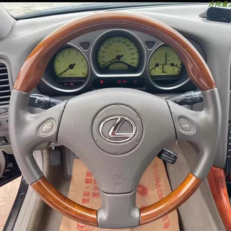 Coprivolante per auto resistente all'usura antiscivolo in tessuto fatto a mano per Lexus GS300 2002-2005 Accessorio decorativo in pelle di carbonio