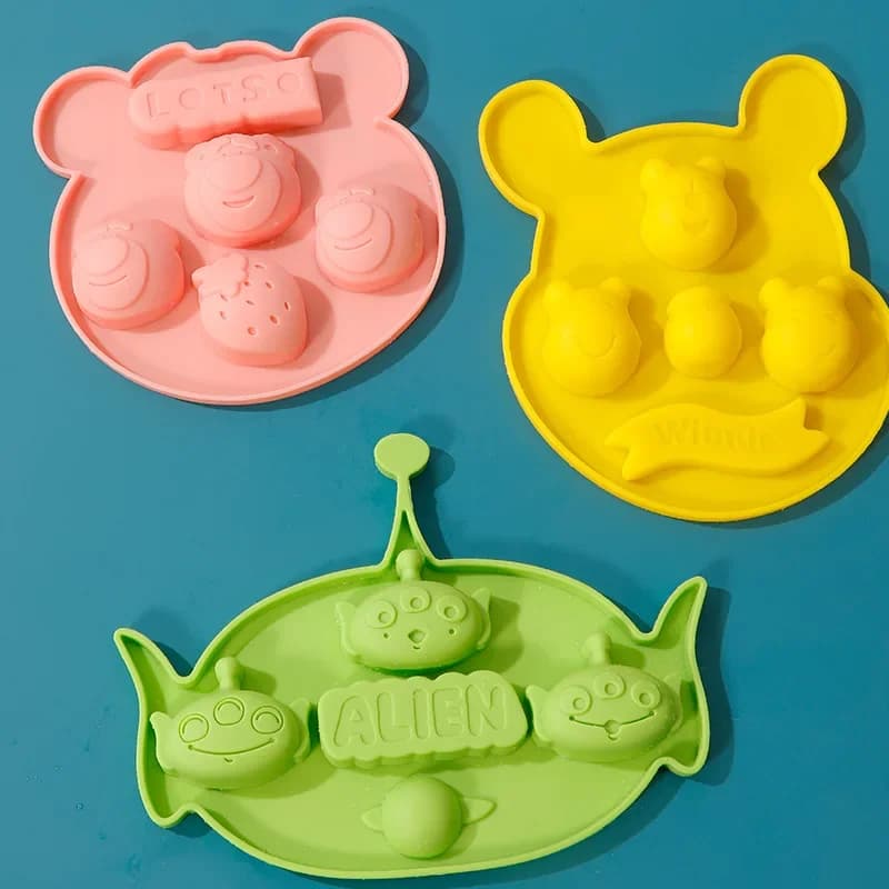 Disney Winnie The Pooh stampo in Silicone Kawaii Cartoon Lotso cibo per la casa facile da rilasciare stampo per cubetti di ghiaccio in Silicone per torta al cioccolato