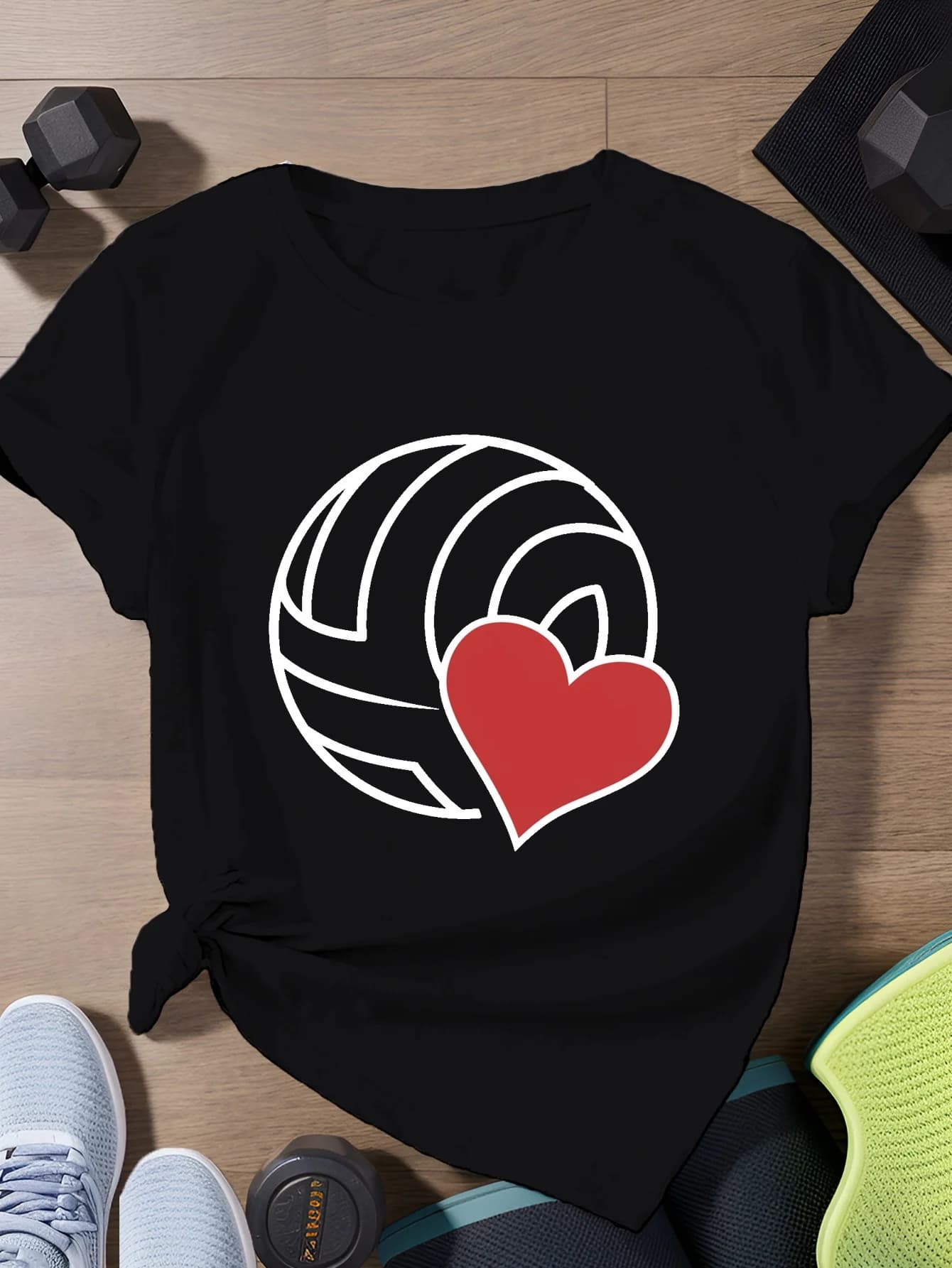 T-shirt sportiva da donna a maniche corte con stampa pallavolo e cuore rosso, top estivo a maniche corte stile Harajuku, abbigliamento estetico streetwear