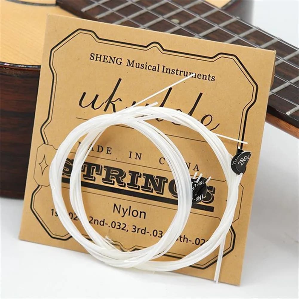 Corde universali in Nylon da 4 pezzi corde per Ukulele per corde per Ukuleles da 21/23/26 pollici strumenti musicali parti e accessori per chitarra