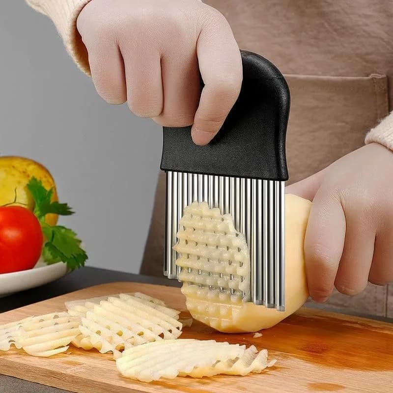 2 pezzi di tagliaverdure ondulati in acciaio inossidabile - Grande affettatrice per patatine fritte, coltello per patate con impugnatura antiscivolo, tagliaverdure per frutta e verdura, utensile da cucina per tagliare a onde