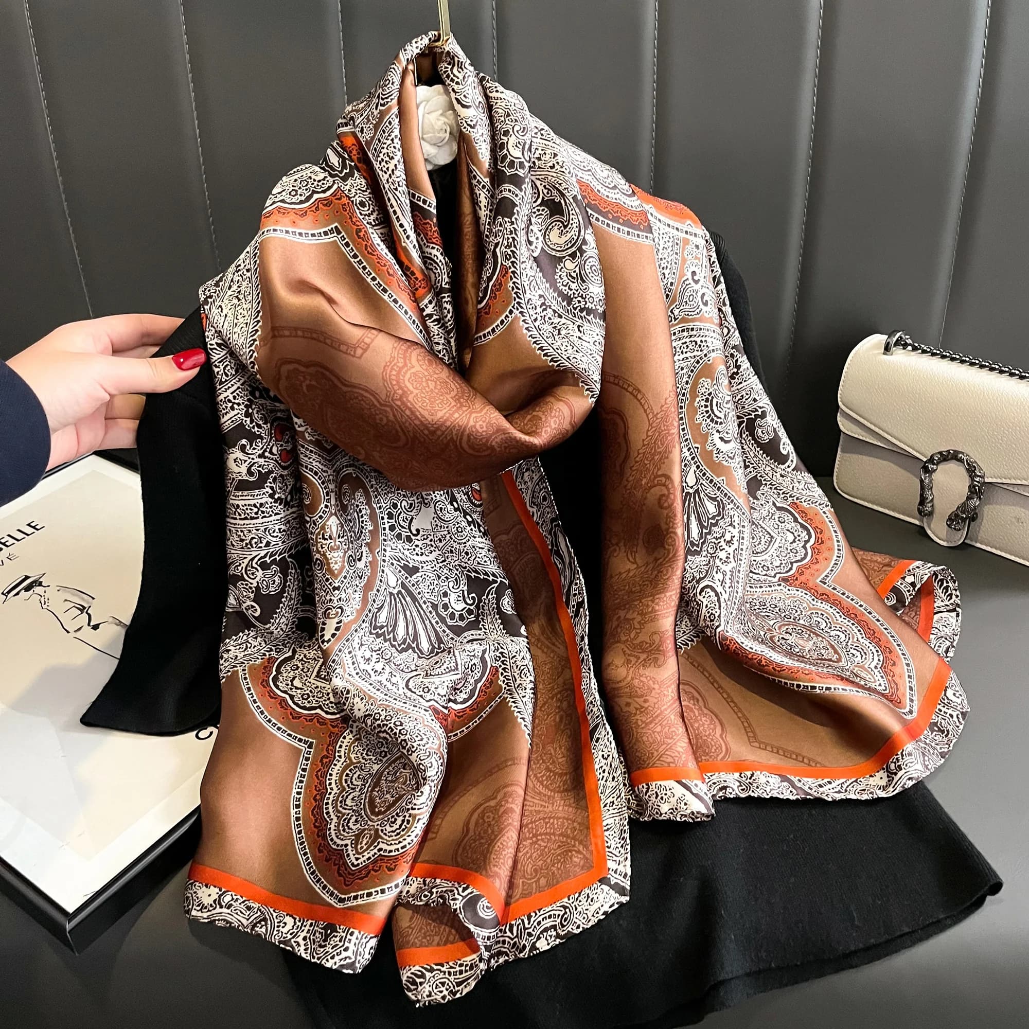 180*90cm Luxury Brand Women Summer Silk sciarpe scialli Lady Wraps Soft Female Geometry Beach stola Bandanna Foulard marmitta