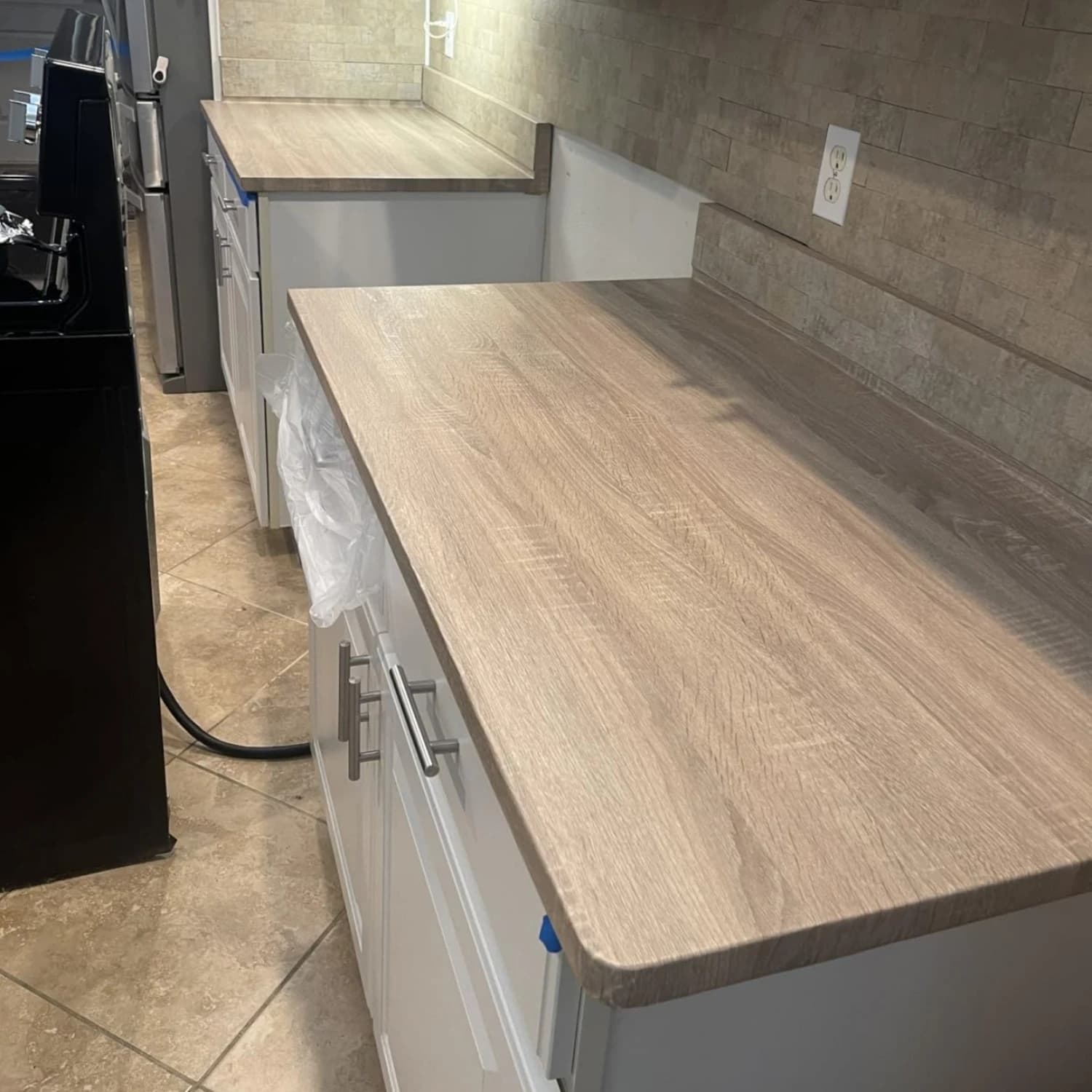 Carta da parati autoadesiva in PVC largo 55 cm Adesivo da parete in vinile con venature del legno Impermeabile Porta dell'armadio da cucina Mobili Decorazioni per la casa