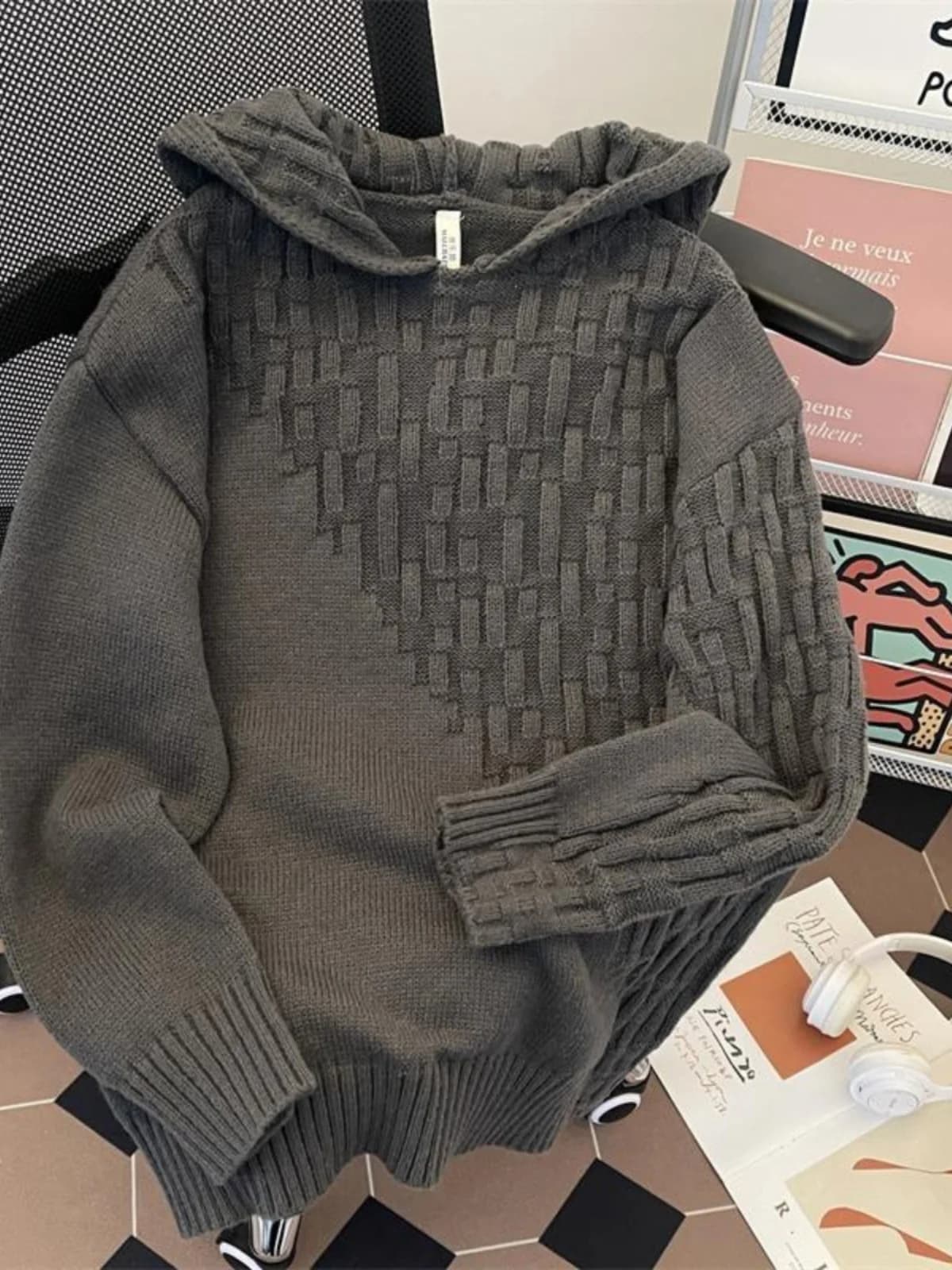 Felpa con Cappuccio Oversize in Maglia da Uomo, Design Autunno Inverno, Stile Trendy con Tessitura Asimmetrica, Tendenza Giovanile e Vibrante