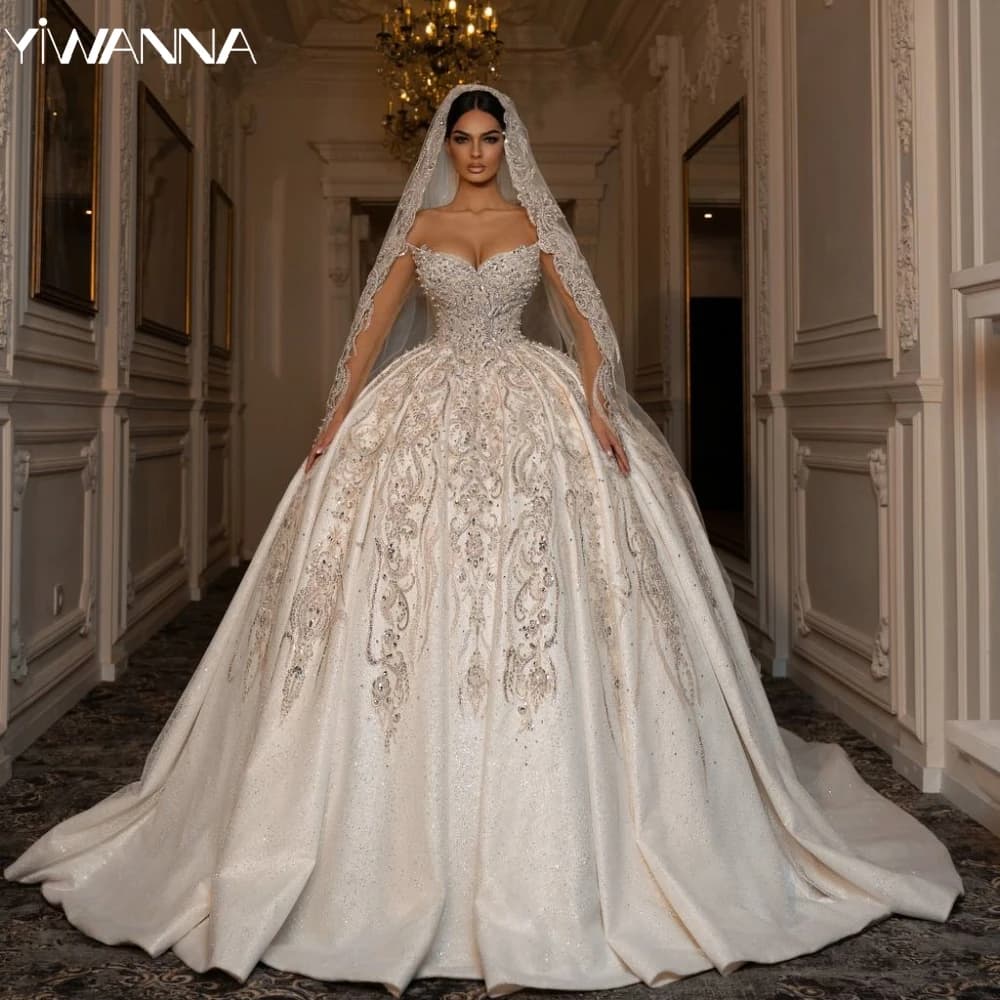 Abito da sposa principessa con strass e perline, affascinante abito da sposa con scollo a cuore, abiti personalizzati con spalle scoperte lucidi per la sposa