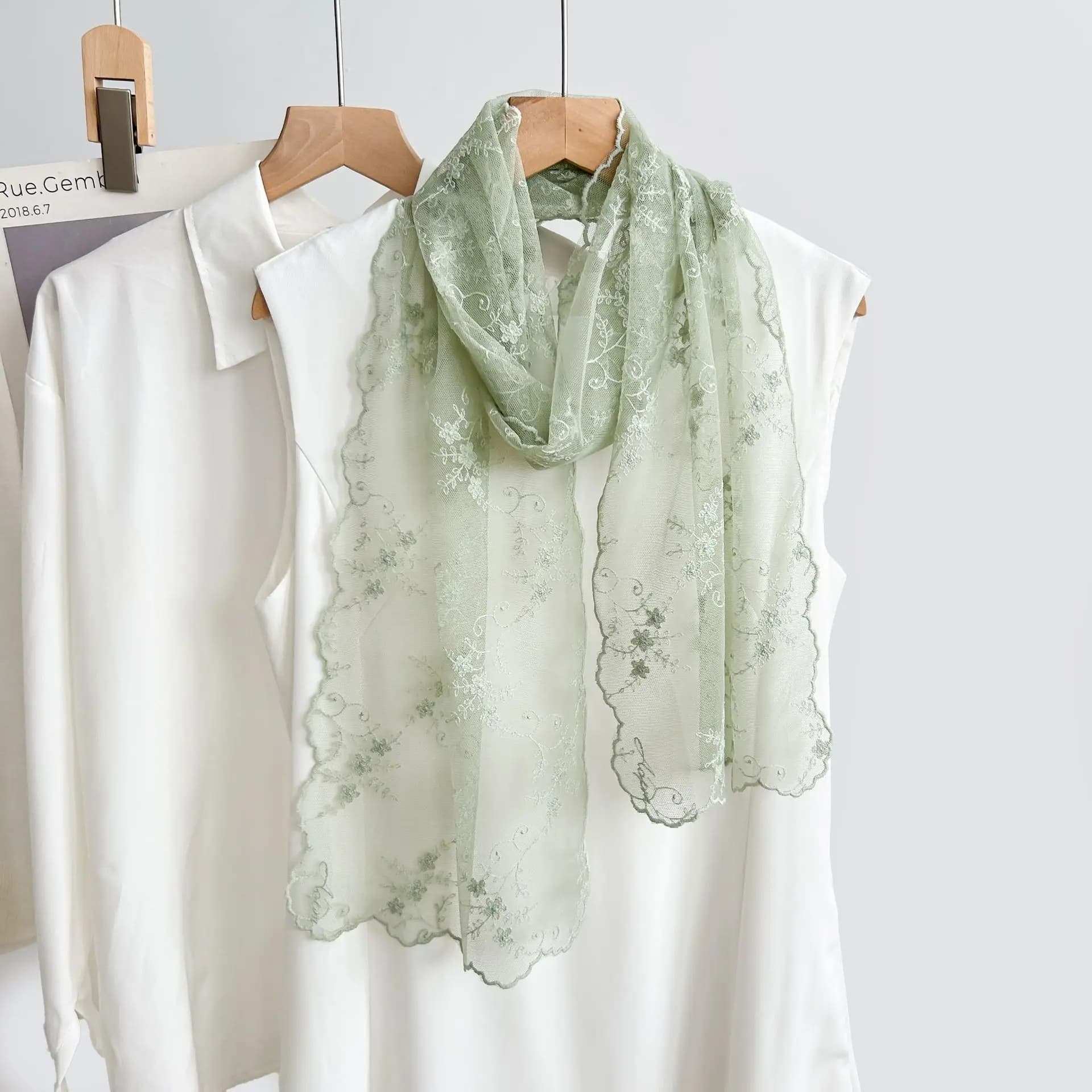 VREOVOR Primavera Nuovo Mattina Delicato Pizzo Filato Ricamato Coreano delle Donne Ins Dolce Sciarpa di Seta Fascia Tendenza Della Moda