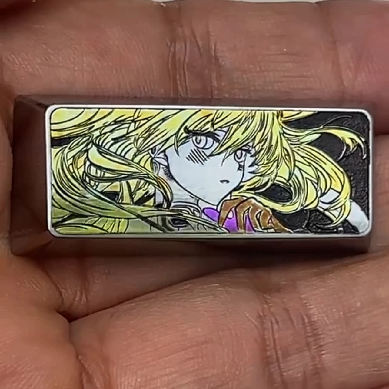AnimeCharacter 1/2u Copritasti con incisione in metallo Copritasti personalizzati in lega di titanio per tastiere meccaniche ACG Accessori stile colorato