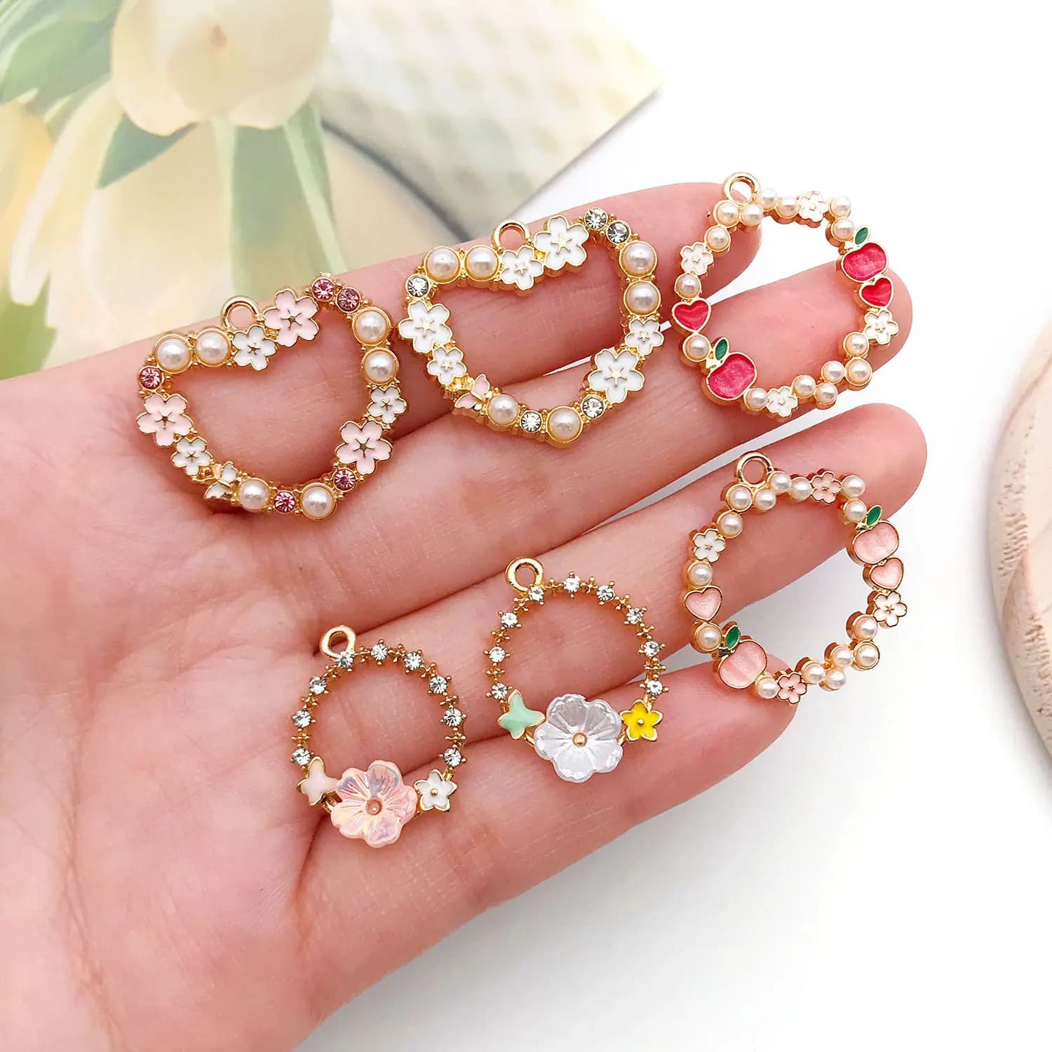 Set di ciondoli traforati in smalto da 6/12 pezzi – Kit artigianale fai-da-te per orecchini, bracciali, collane e accessori per borse