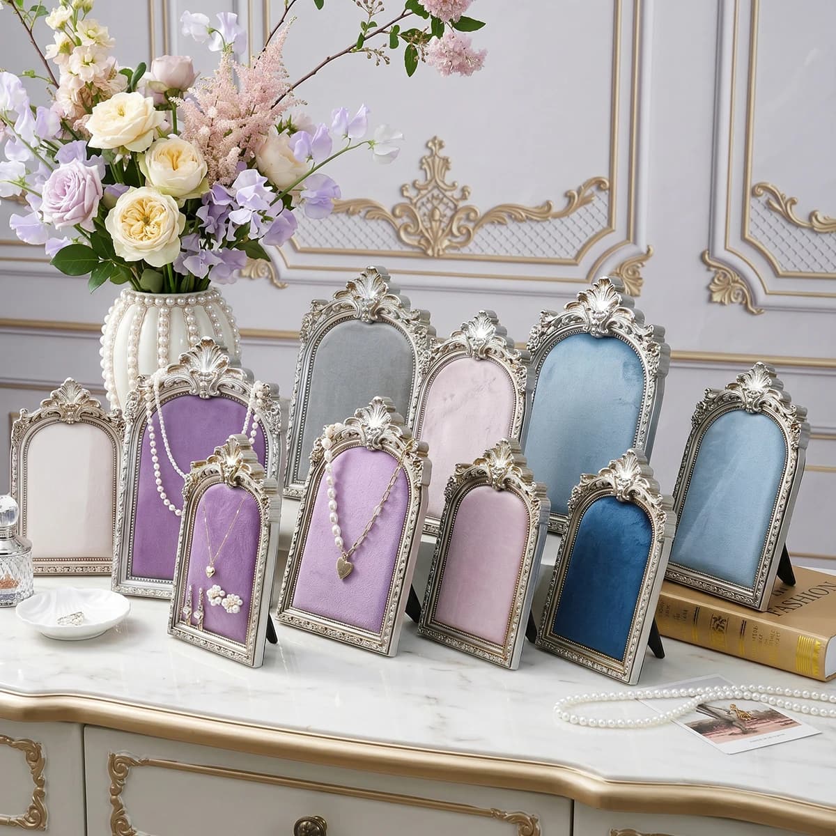 1PC, European-style Silver Embossed Velvet Arched Jewelry Display Stand, Suitable for the Storage and Display of Various Jewelry
