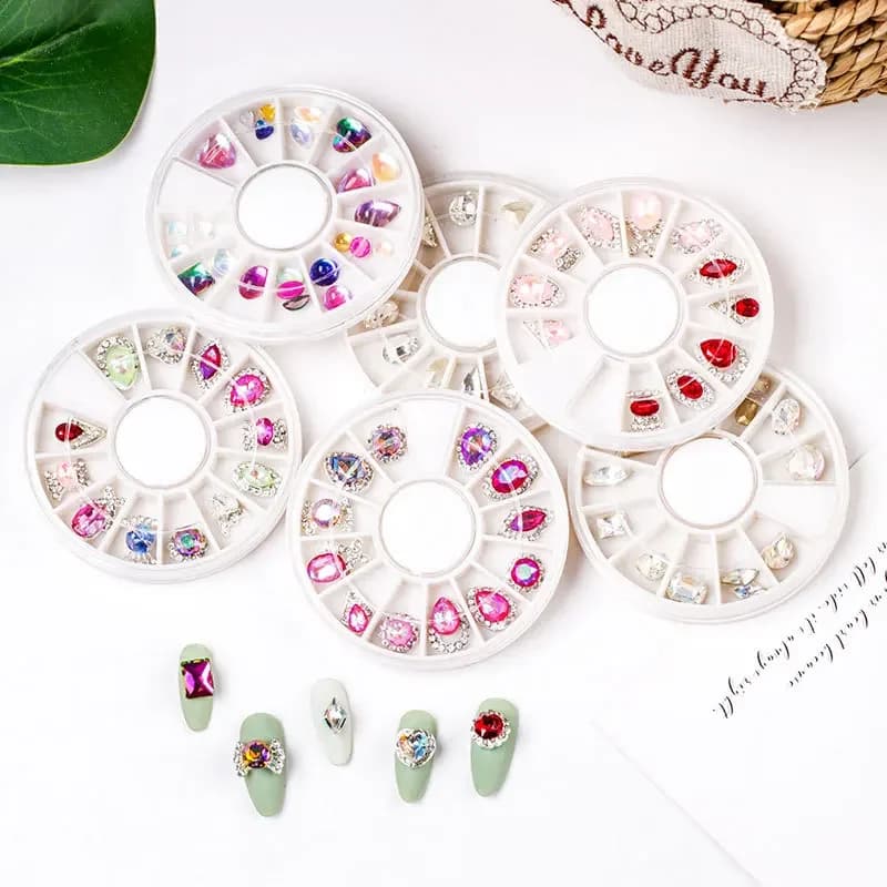 New High Quality 12 Grid Round Box Mixed Nail Art Rhinestone Jewelry DIY Nail Art Decoration Accessories