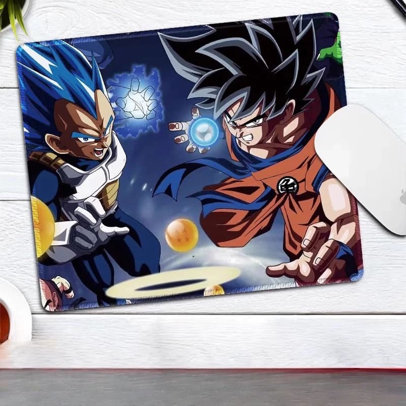 Tappetino per Mouse in Pelle Anime Dragon Ball con Son Goku, Vegeta, Gohan, Piccolo, Frisatranks, Antiscivolo per Gaming
