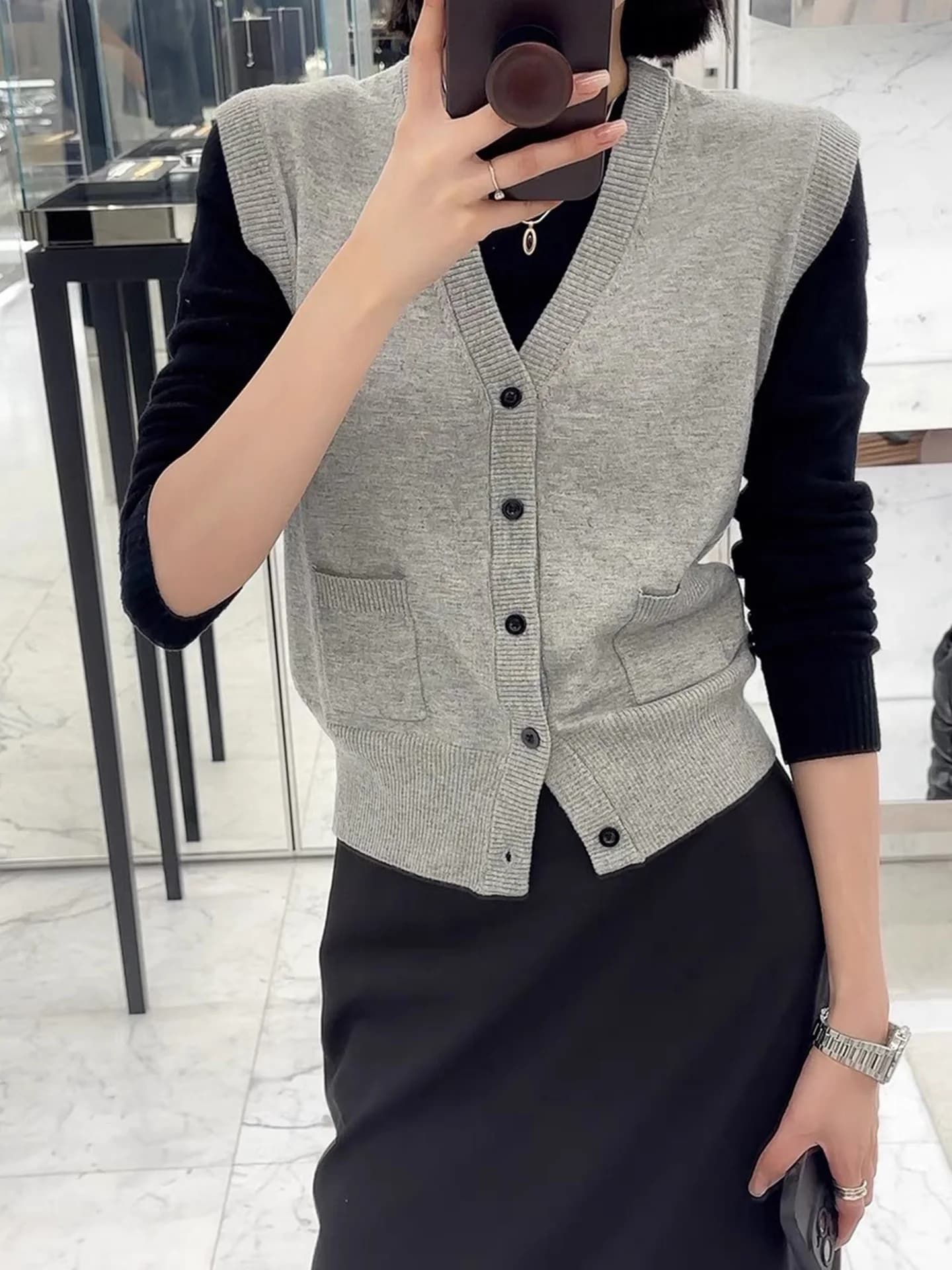 Gilet in maglia a V alla moda da donna, top elegante di marca Euro Sle, nuovo arrivo per l'inizio dell'autunno, traspirante
