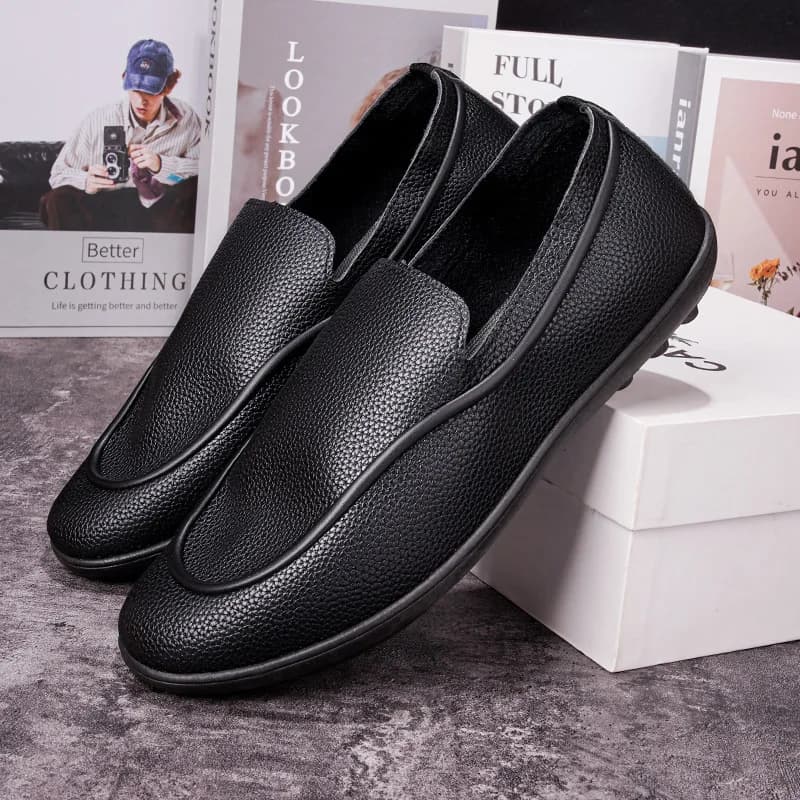 Scarpe casual in pelle da uomo transfrontaliere Mocassini semplici Slip On Suola morbida Scarpe da passeggio comode piatte all'ingrosso