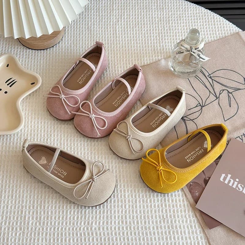 Children's Dancers for Girls with Cute Paillon and Colorful Options Soft Non-slip Sole Dancers for Kids Dance Practice Elegant Spring