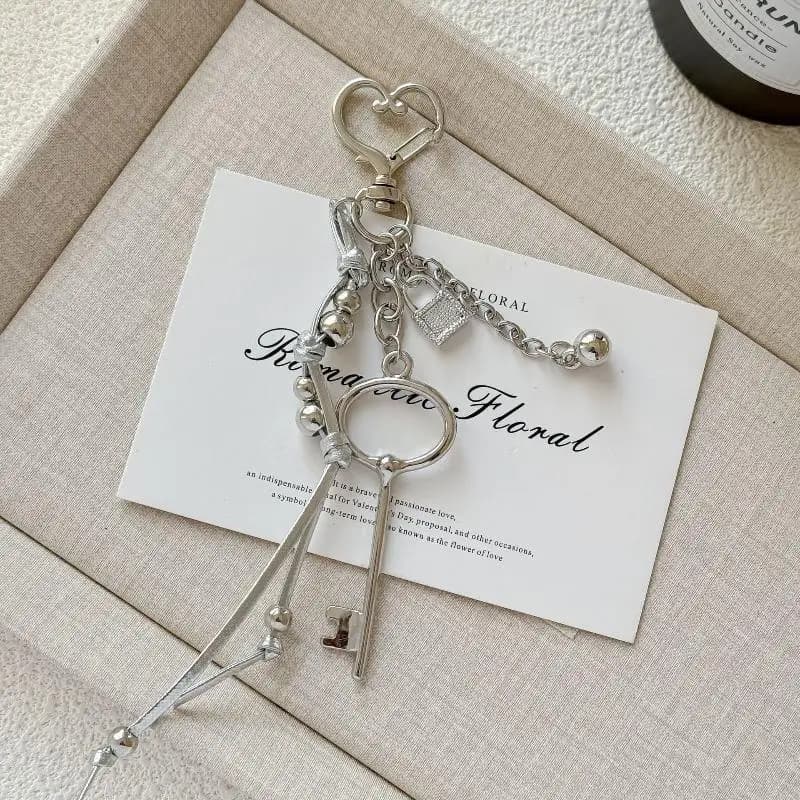 Portachiavi con Ciondolo a Perline alla Moda, Creativo Accessorio in Acrilico per Zaino e Auto, Tendenza Moda