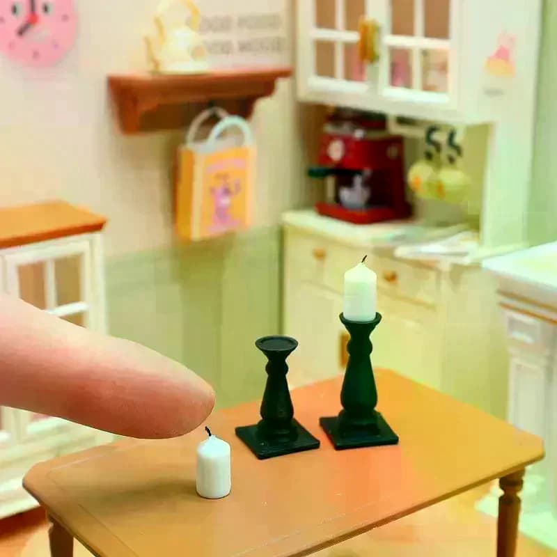 4Pcs Doll House Decoration Mini Candle With Base Simulation Candlestick Model 1/12 Dollhouse Miniature Accessories