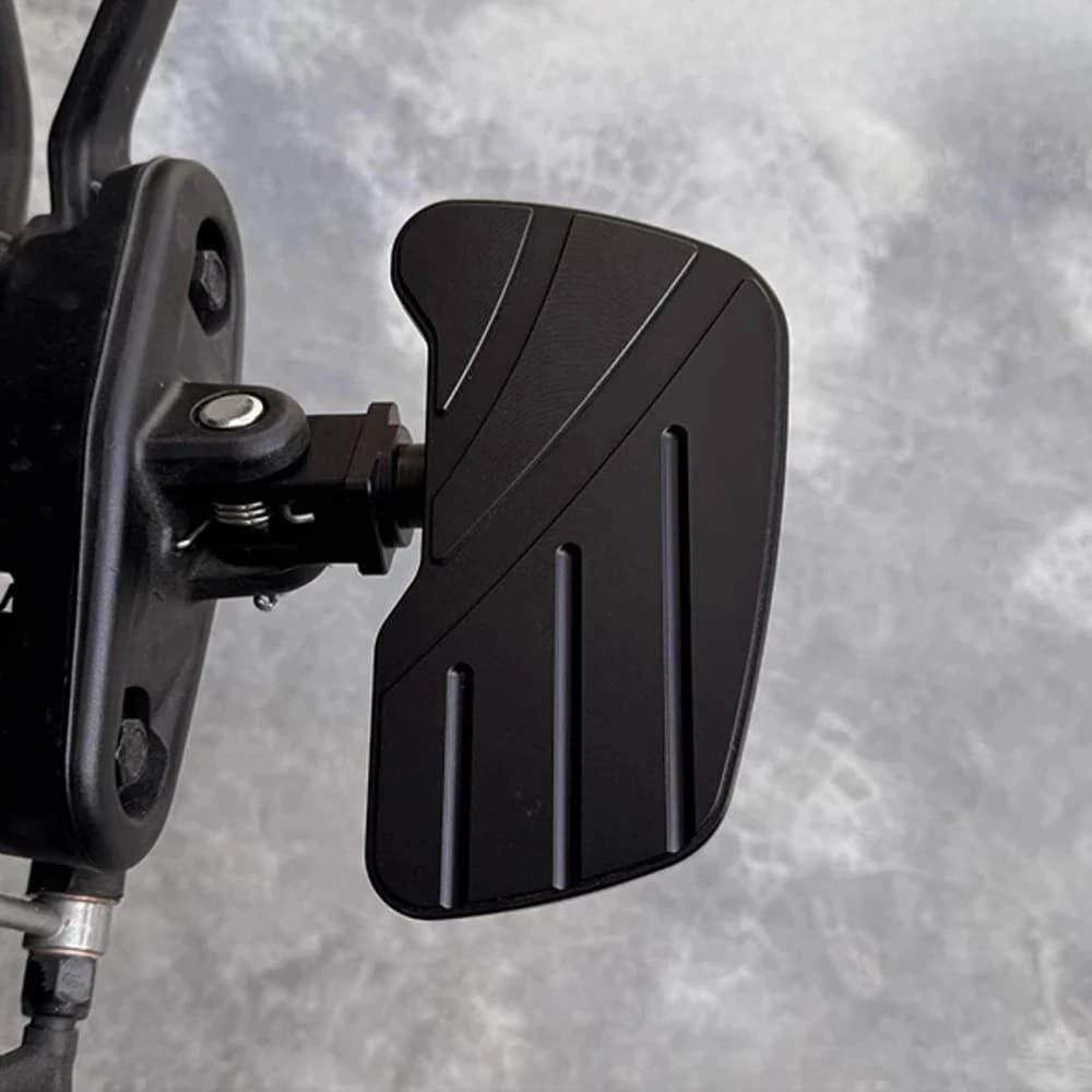 Pedane Poggiapiedi Larghe in Alluminio Billet per Moto QJMOTOR SRV 125 250 300 500S 700 600 V - Accessori