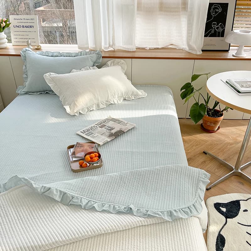 Set di Biancheria da Letto in Puro Cotone Lavato, Tre Pezzi con Copripiumino con Volant e Pizzo, Copriletto Trapuntato, Copripiumino in Cotone, Federa
