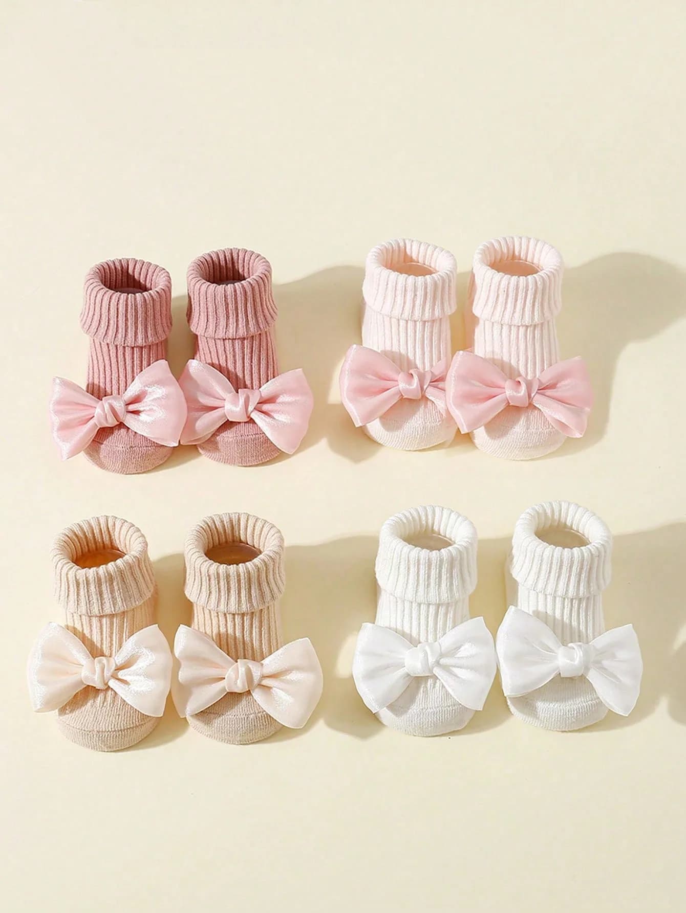 4 pairs of socks for children with bows, cute ankle socks in soft cotton for girls, socks for fashionable non-slip babies 0-24 months