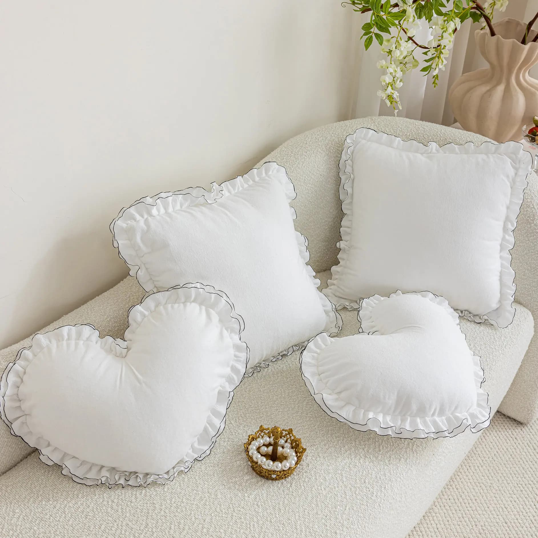 Federa Decorativa a Forma di Cuore in Pizzo Bianco per Coppie, Cuscino Romantico per San Valentino, Regalo Decorativo per la Casa