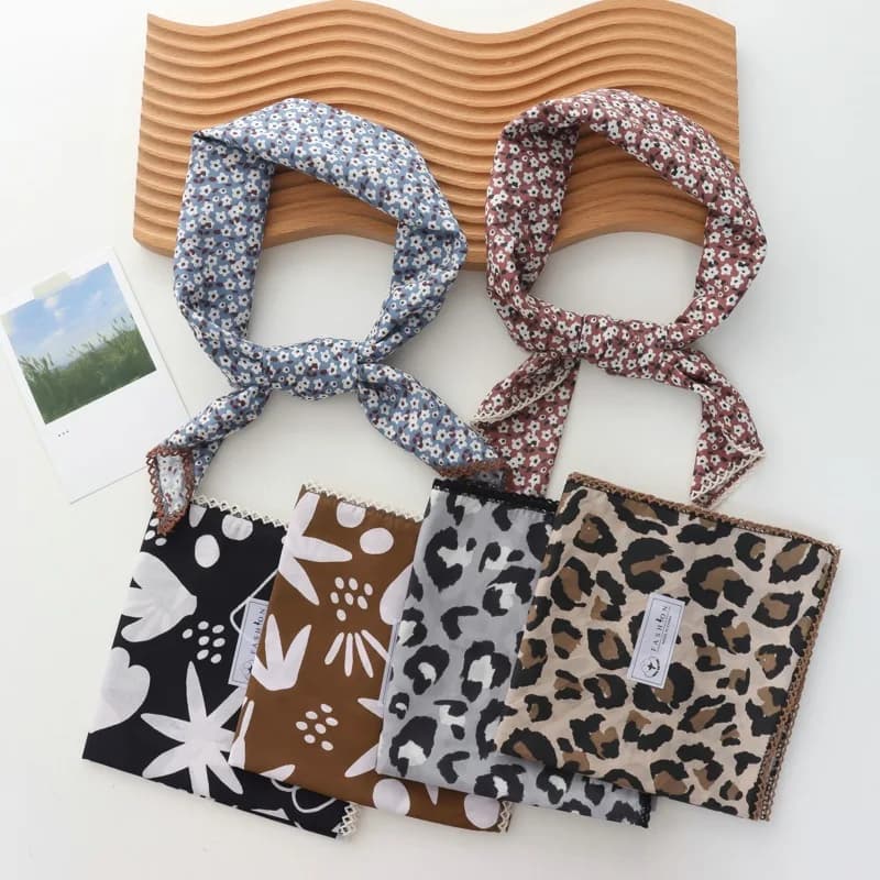 Retro Easy Matching Floral Pure Cotton Small Square Towel Silk Scarf Female 2025 New Ornament Series Neck Scarf Headcloth