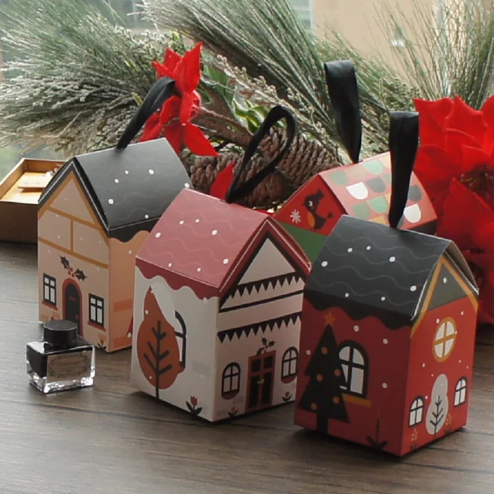 12 Pcs casa di natale albero di gatto alce Design scatola di carta caramelle confezioni regalo decorazioni per feste imballaggio Macaron al cioccolato