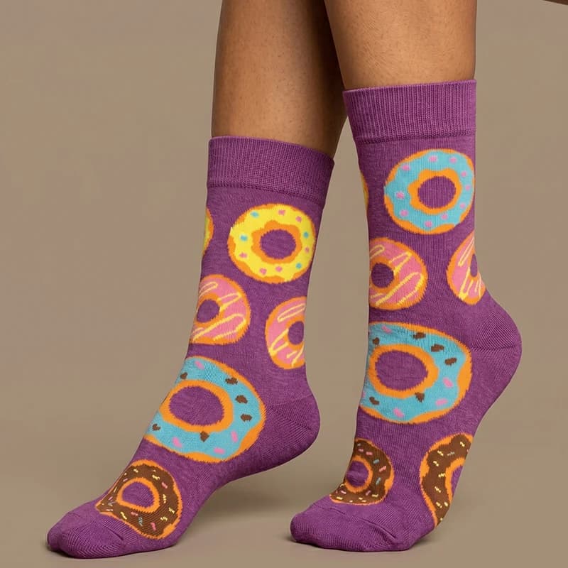1 Pair of Unisex Socks with Purple Background and Colorful Frosting Donut Pattern, Pure Purple Ribbed Cuff, Polyester, Breathable, Fun, Mid-Calf Socks, Suitable for Everyday Wear