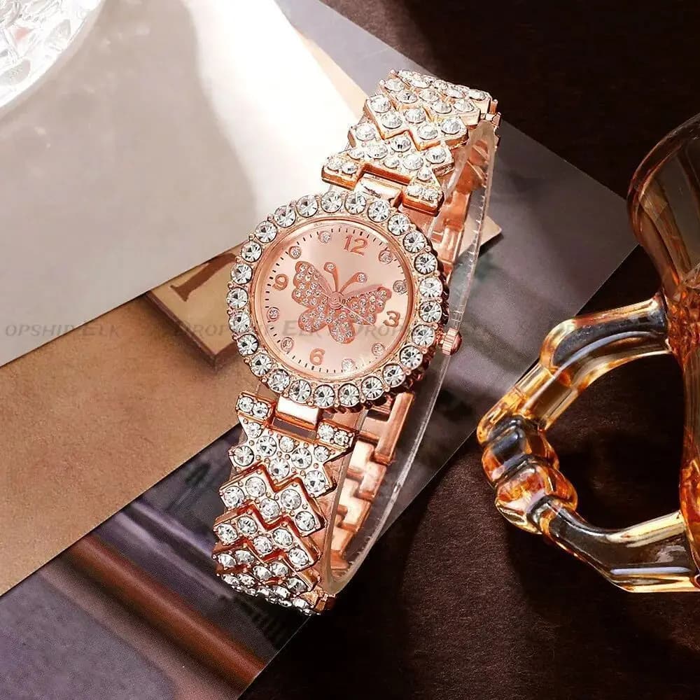 New Women's Watch Butterfly Pattern Rhinestones Women's Watch Light Luxury Quartz Wrist Watch Random Relogio Female