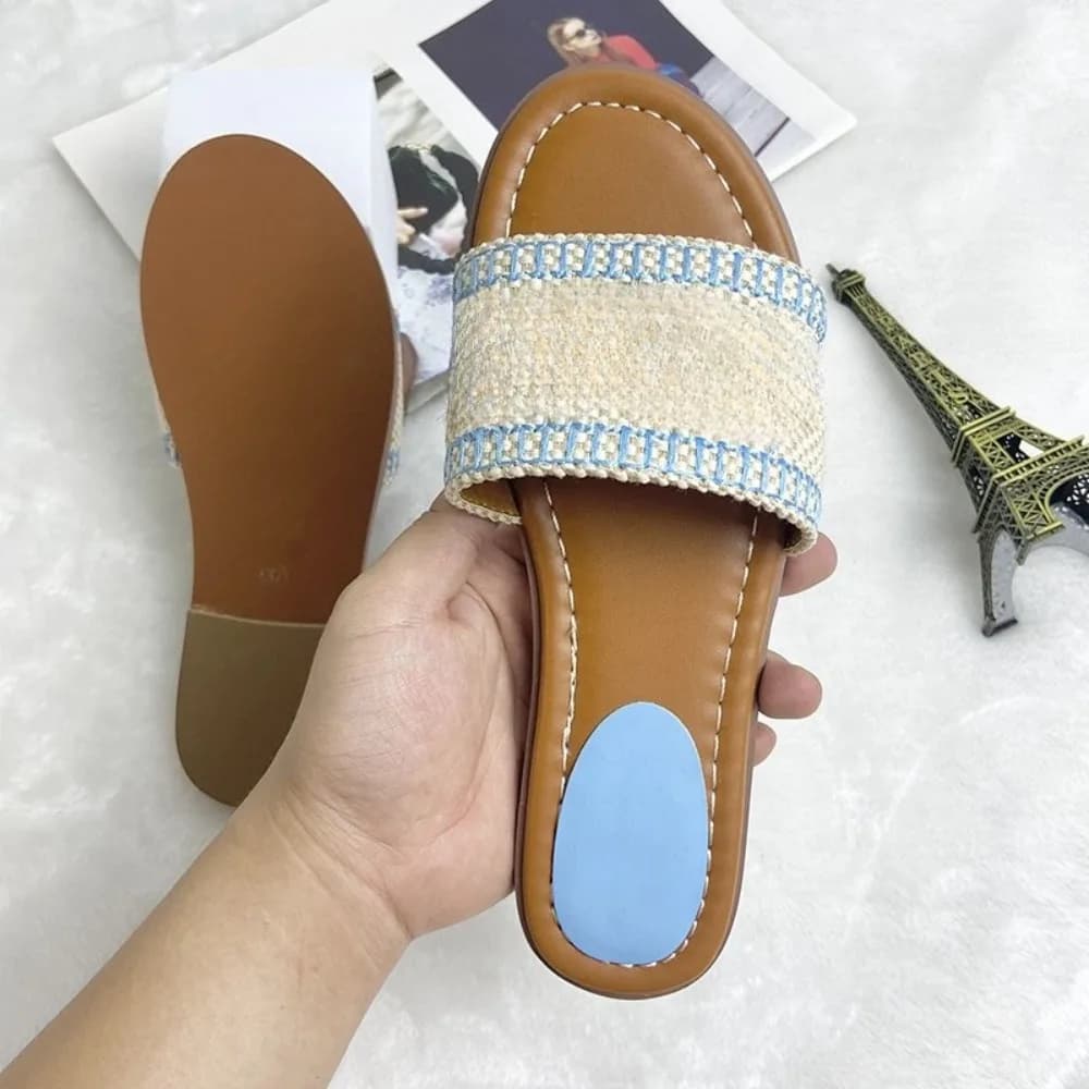 Nuovi Sandali Classici da Donna Primavera Estate 2026, Ciabatte Casual con Cinturino Singolo, Antiscivolo, per Esterni, Versatili, Essenziali per Ogni Giorno, Leggeri, Comodi, con Soletta Ammortizzata, Suola in Gomma Resistente, per Donne e Ragazze, Ideali per Piscina, Spiaggia, Feste, Attività Quotidiane