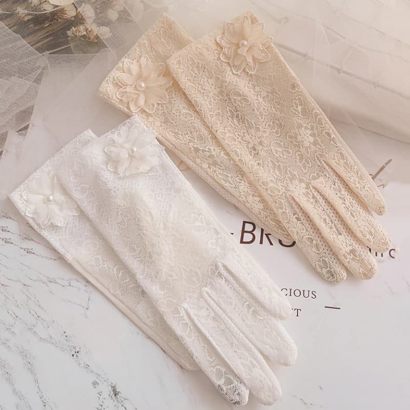 Protezione solare estiva da donna Delicate fiori di pizzo Guida ciclismo Guanti traspiranti Sottili eleganti femminili corti morbidi