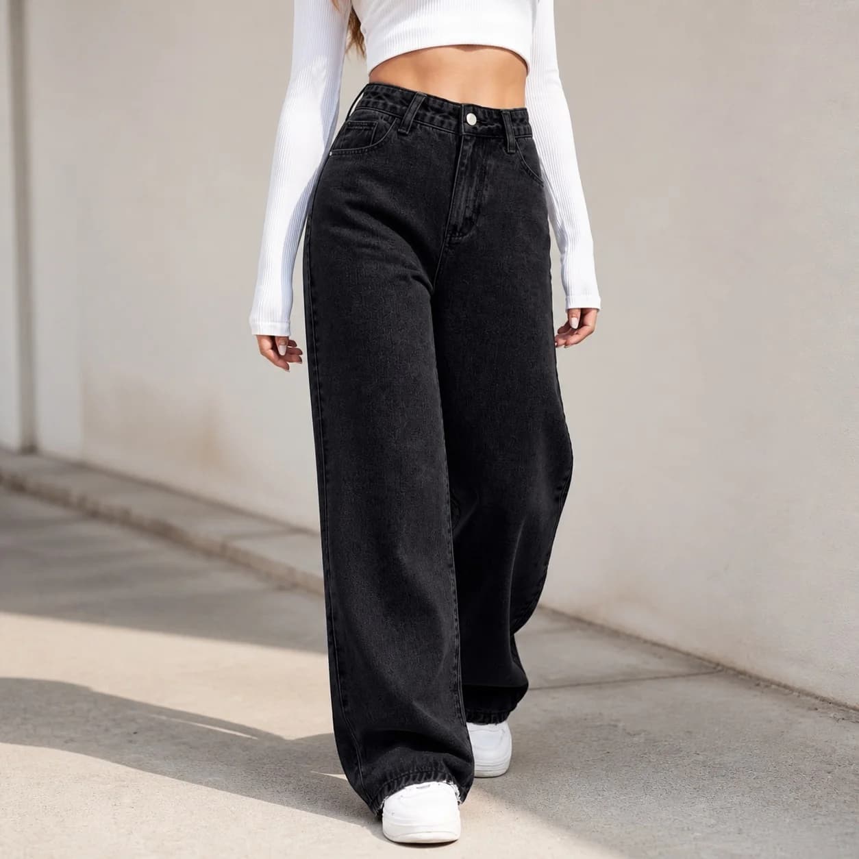 Women's High Waist Wide Leg Straight Leg Loose Fit Light Wash Cotton Long Wrinkle Resistant Jeans with Functional Pocket Detail
