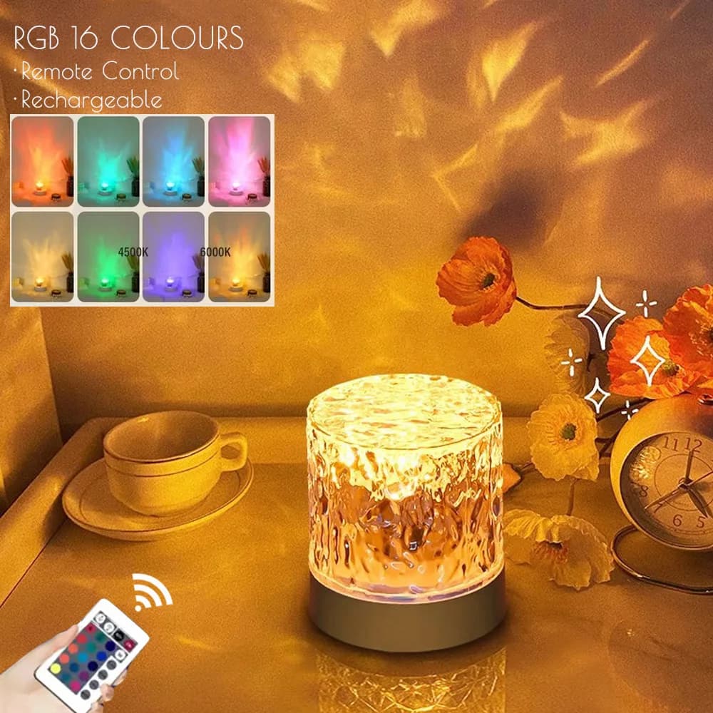 Proiettore LED Ricaricabile con 16 Colori, Effetto Acqua, Luce Notturna con Telecomando, Lampada d'Ambiente per Camera da Letto, Lampada da Tavolo in Cristallo RGB Dimmerabile
