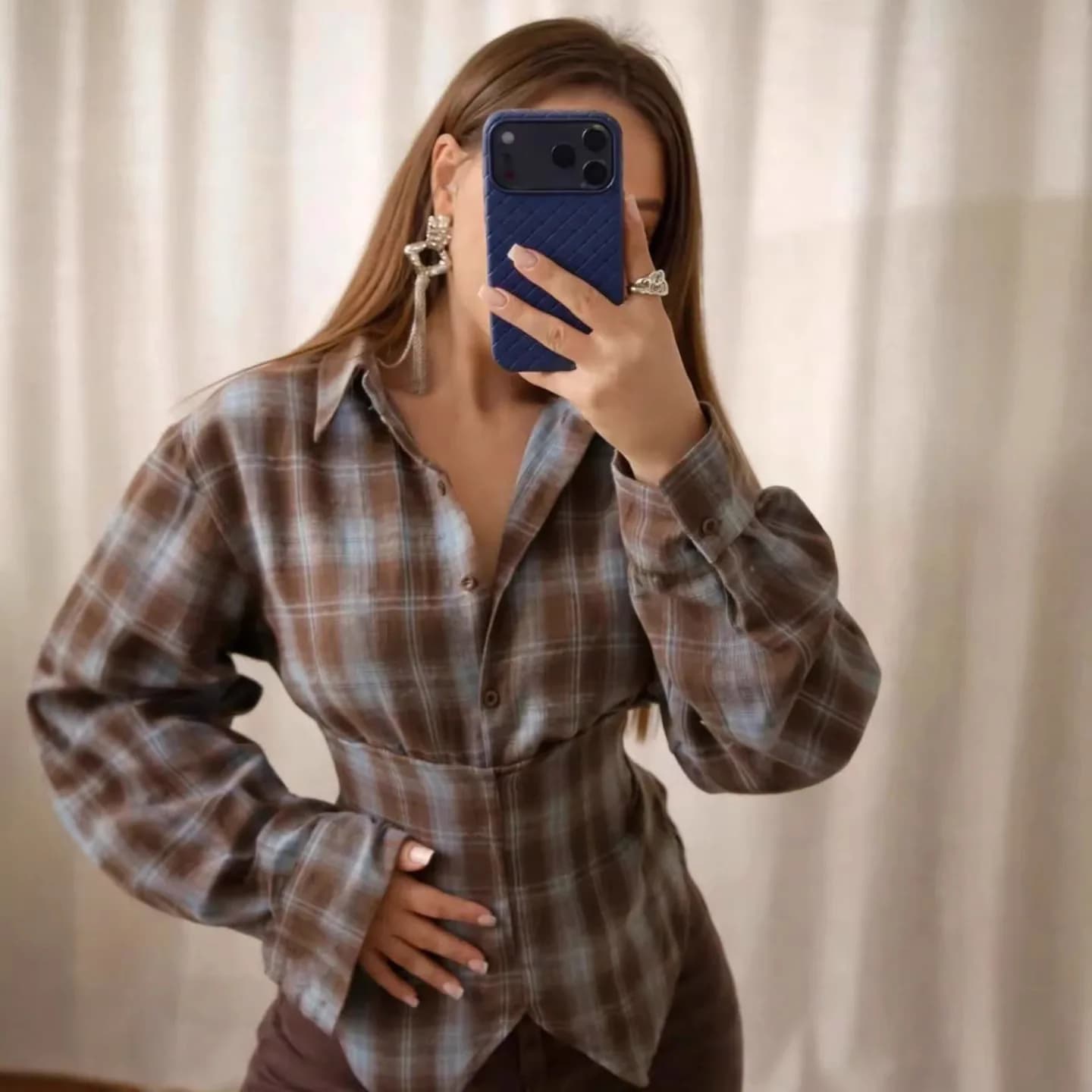 Camicetta Larga da Donna a Quadri Vintage a Maniche Lunghe con Orlo Irregolare e Vita Annodata, Camicia Casual alla Moda, Nuova Collezione Primavera 2026, Camicie da Donna Stile Street