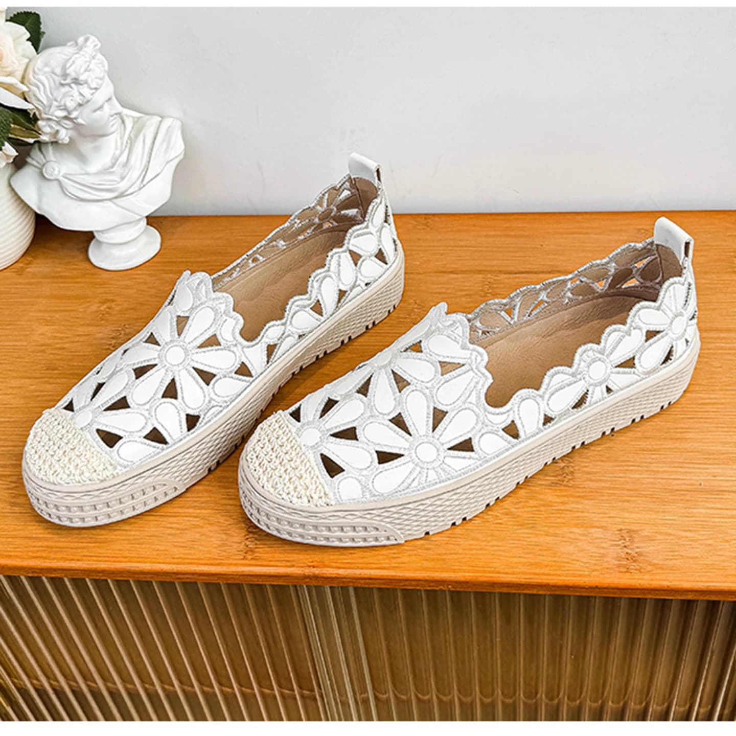 Summer women's fisherman sandals hollowed out floral design loafers fashionable breathable thick sole comfortable casual shoes
