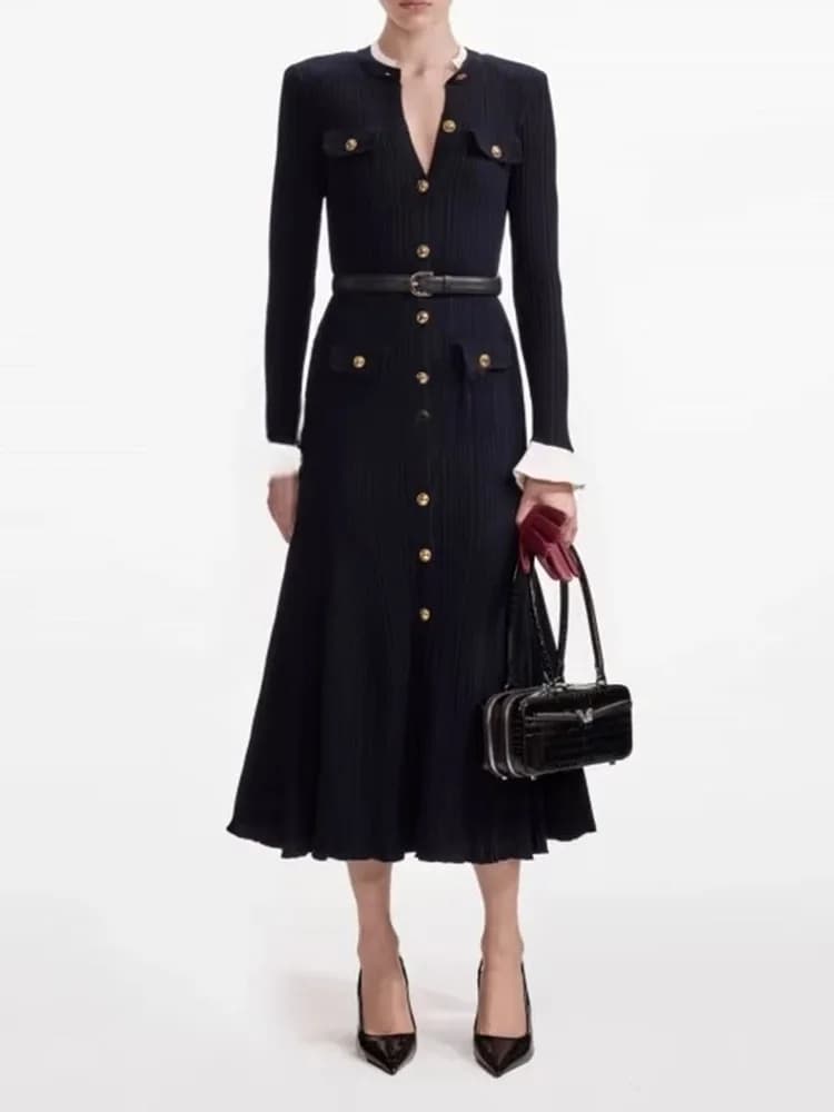 Abito in maglia a maniche lunghe slim fit con gonna a coda di pesce a vita alta e chiusura a bottone singolo, ideale per l'autunno e il commuting da donna