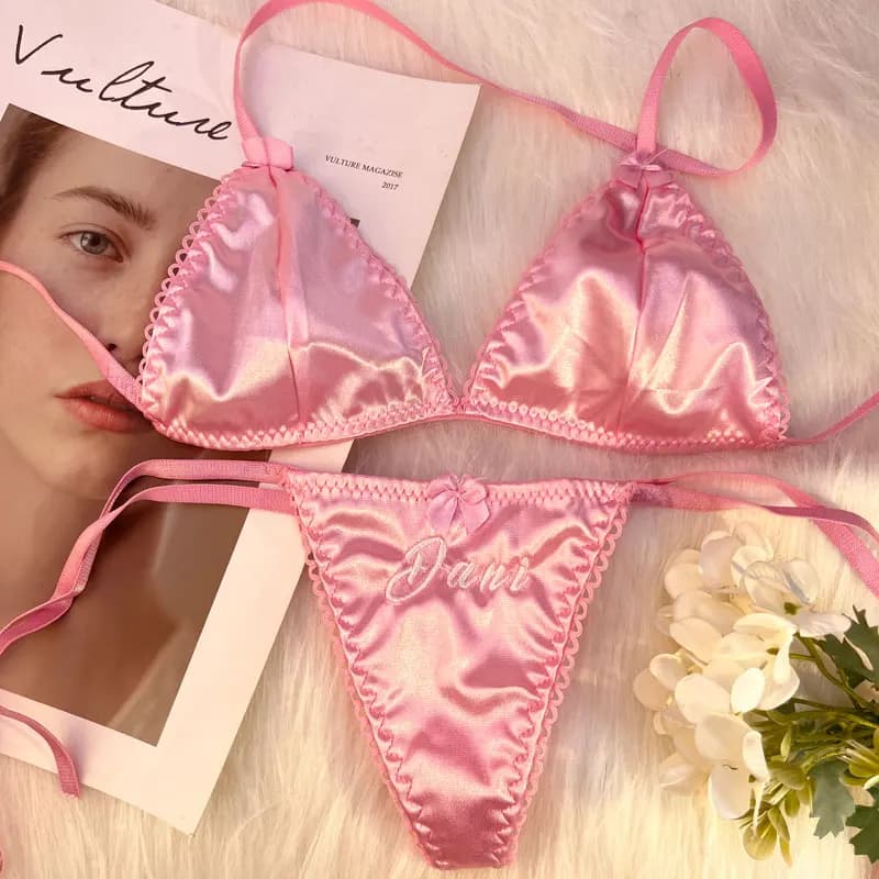 Set di reggiseno a triangolo e perizoma con nome personalizzato, 2 pezzi/set, sexy, con lettere ricamate, per donna, colore rosa baby, intimo halter.