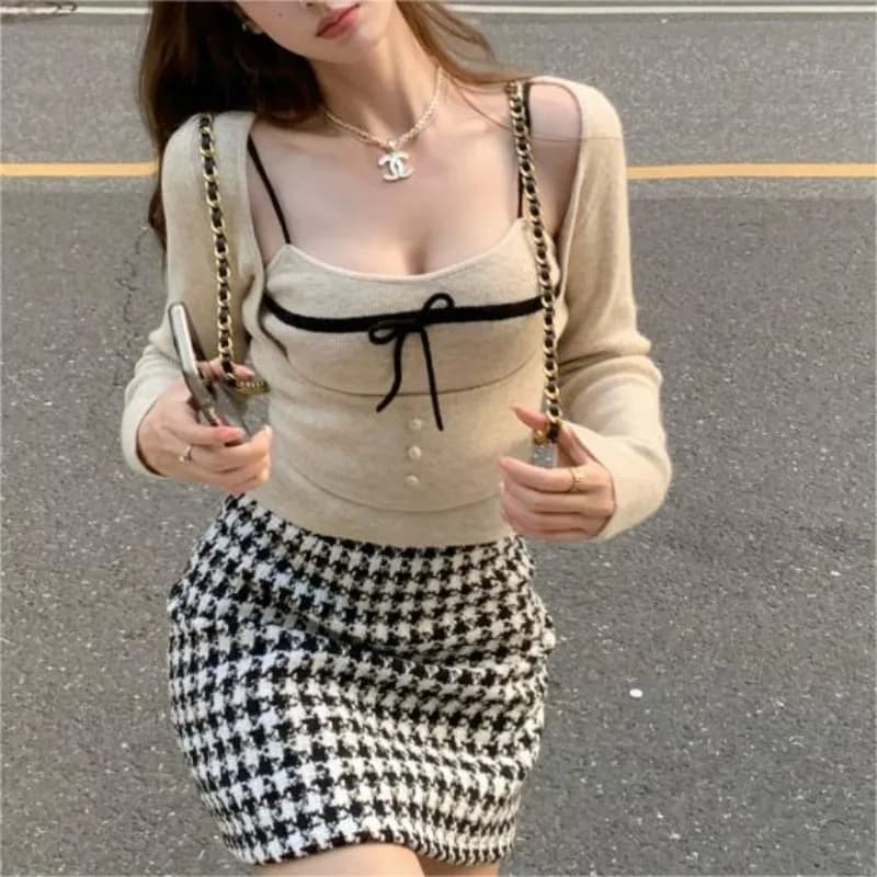 Set di due pezzi maglione lavorato a maglia con collo quadrato da donna camicetta con cinturino con fiocco a Base corta