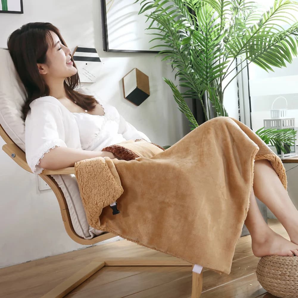 Coperta riscaldante elettrica multifunzione Mantello riscaldato elettrico USB Corda regolabile Forniture portatili per divano letto domestico Sedile ufficio