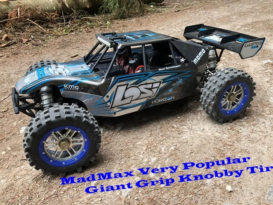 MADMAX presenta esclusivi pneumatici GiantGrip con cintura, LOSI 5T, DBXL2.0, funziona su 12S, antirollio.