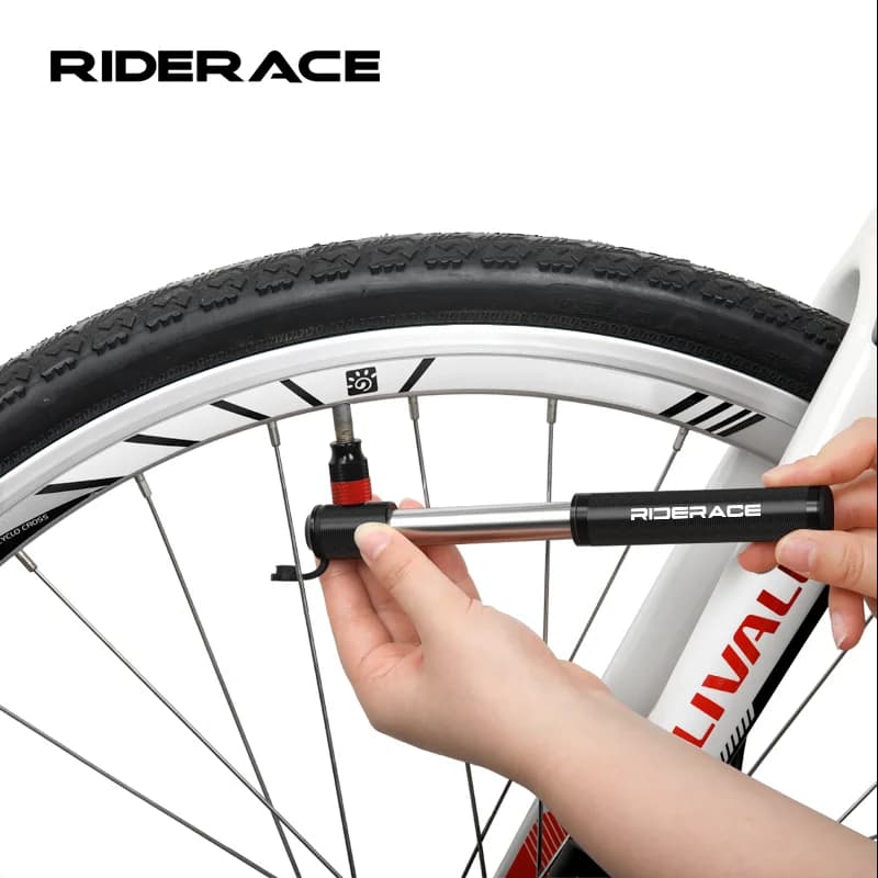 Pompa CO2 per bici in lega di alluminio Mini gonfiatore portatile per pneumatici a mano per bicicletta Pompa per ammortizzatore d'aria per ciclismo all'aperto Valvola Schrader Presta AV FV