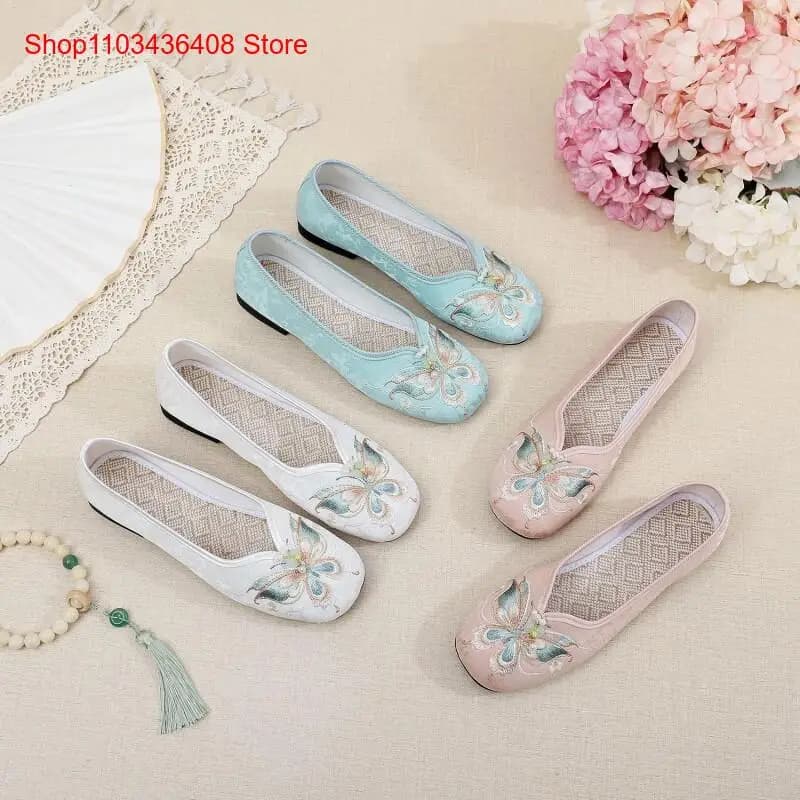 Spring and Summer New Low-Heeled Lightweight New Chinese-Style Shoes Ethnic Style Single Shoes Simple Embroidered Shoes