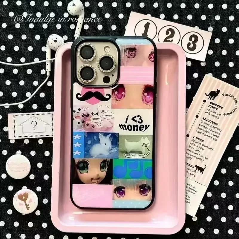 Cover per iPhone 17 16 15 14 13 12 11 Pro MAX PLUS 17air 16e con Illustrazione Kawaii Coniglio e Design a Pannelli, con Decorazione in Resina