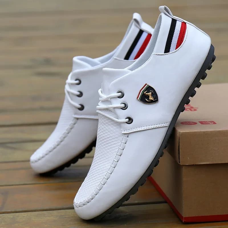 Mocassini da uomo firmati Moda comode scarpe vulcanizzate piatte Outdoor Uomo traspirante Casual Scarpe in pelle con suola morbida Zapatos