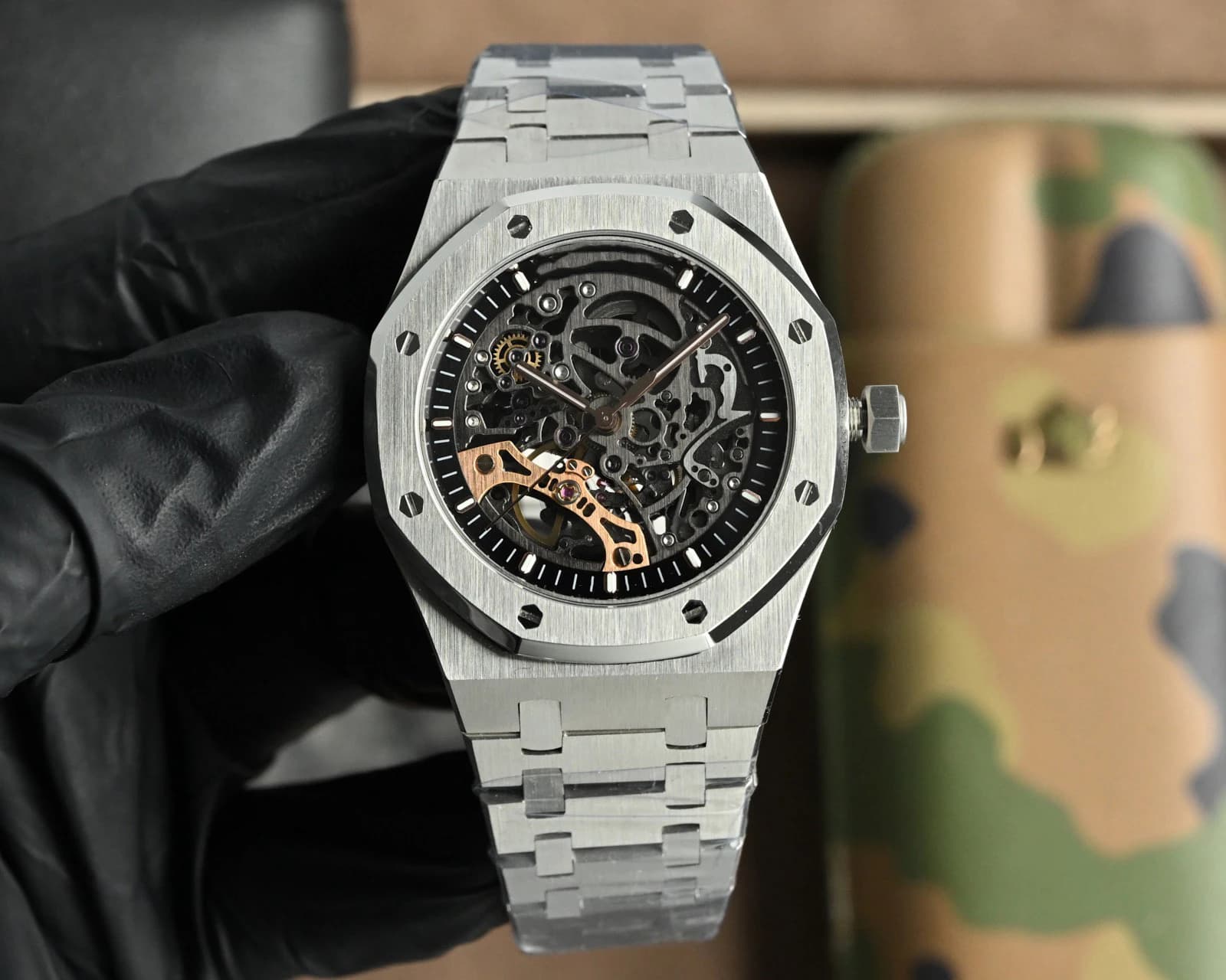Customized watch, 41mm, sapphire glass mirror, customized integrated movement, stainless steel strap