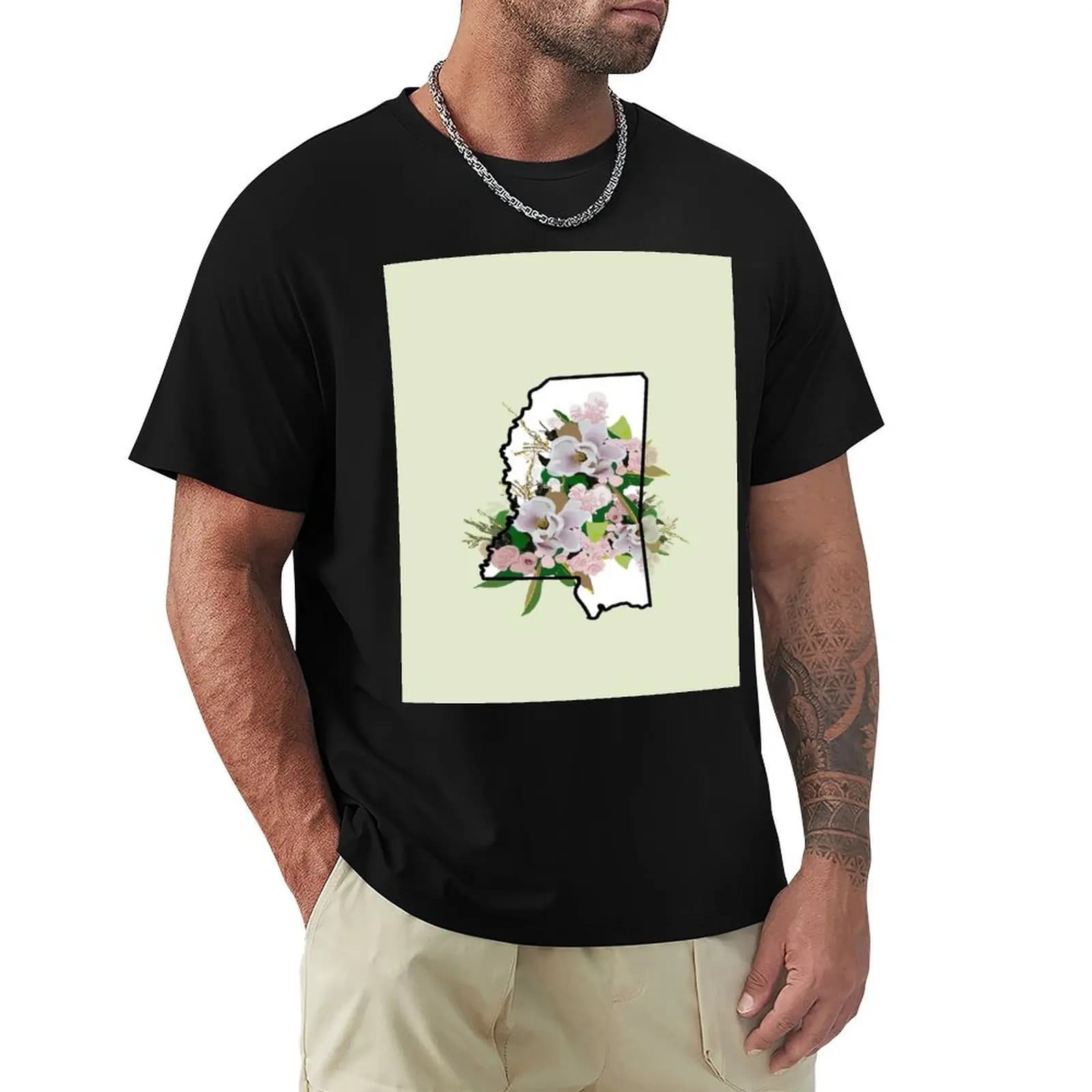 T-shirt con contorno dello stato del Mississippi e fiore di magnolia, t-shirt sportiva leggera e basic