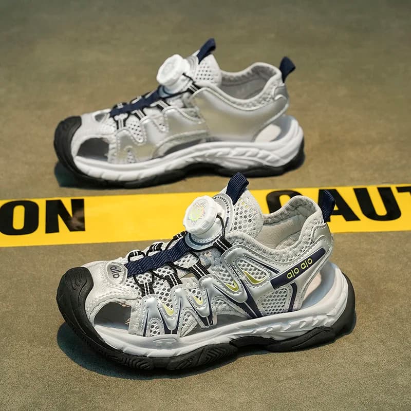 Comfortable Breathable Sport Sneakers for Children Anti Slip Sole for After Class Exercises and Everyday Casual Outside Wearing
